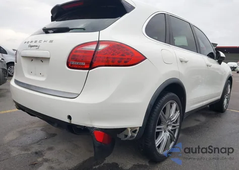 2011 Porsche Cayenne z USA, uszkodzony, nr VIN WP1AA2A24BLA05277